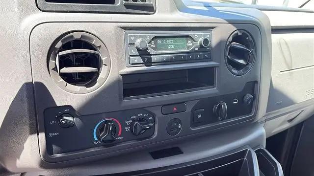 2022 Ford E-350 Cutaway Base