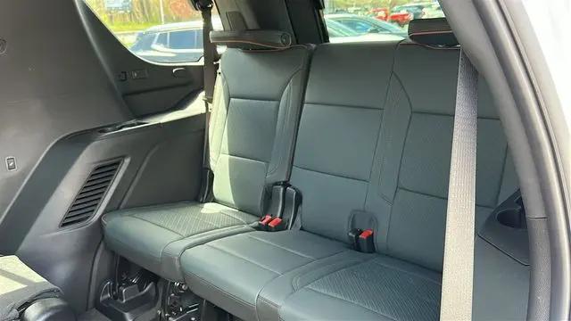 2026 GMC Yukon 4WD AT4