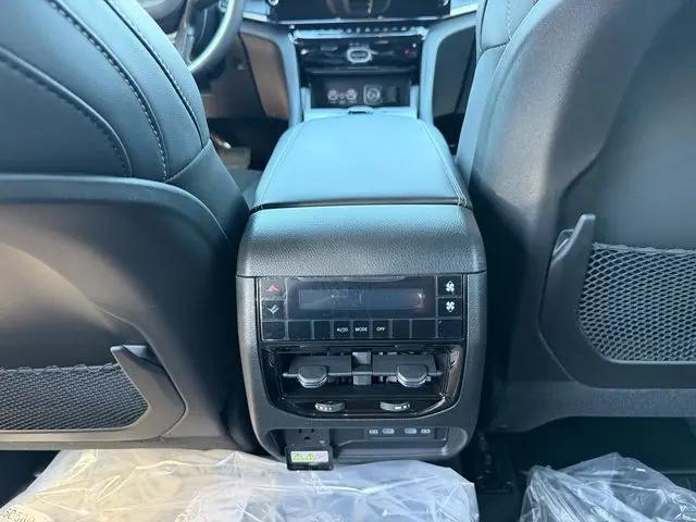 2026 Jeep Grand Cherokee L Altitude 4x4