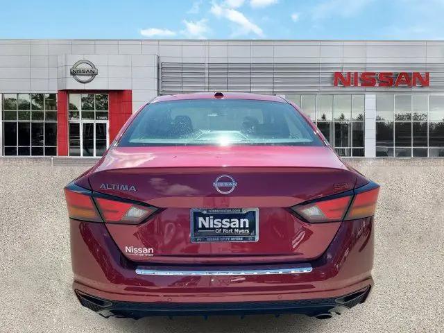 2023 Nissan Altima SR FWD