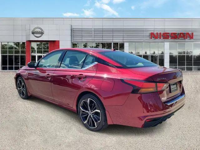 2023 Nissan Altima SR FWD