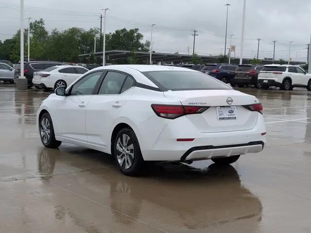 2024 Nissan Sentra SV Xtronic CVT