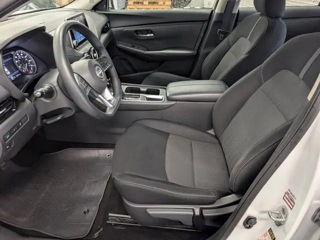 2024 Nissan Sentra SV Xtronic CVT