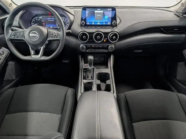 2024 Nissan Sentra SV Xtronic CVT