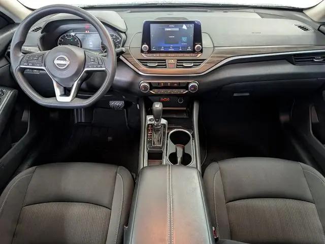 2024 Nissan Altima SV FWD