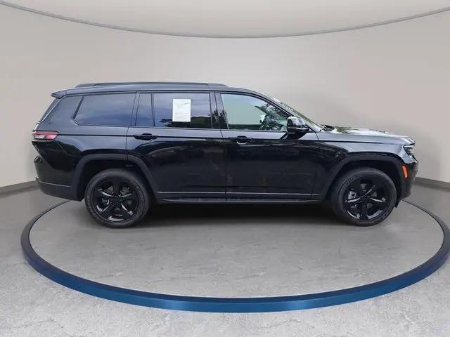 2023 Jeep Grand Cherokee L Altitude 4x4