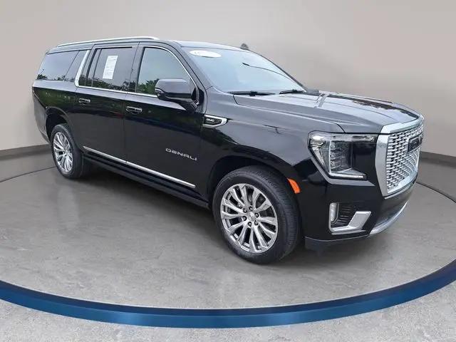 2022 GMC Yukon XL 4WD Denali