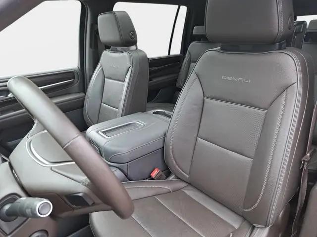 2022 GMC Yukon XL 4WD Denali