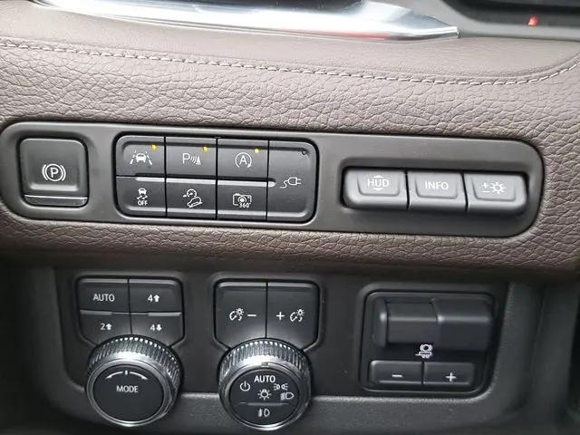 2022 GMC Yukon XL 4WD Denali