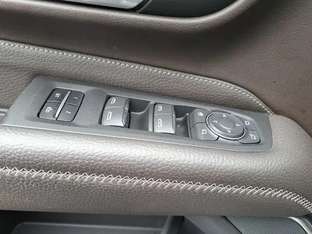2022 GMC Yukon XL 4WD Denali