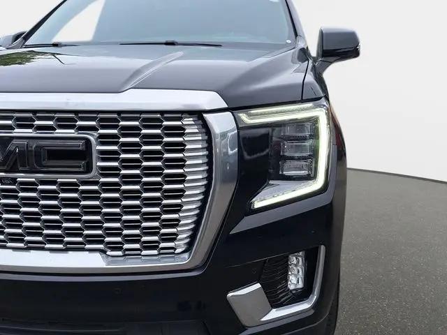 2022 GMC Yukon XL 4WD Denali