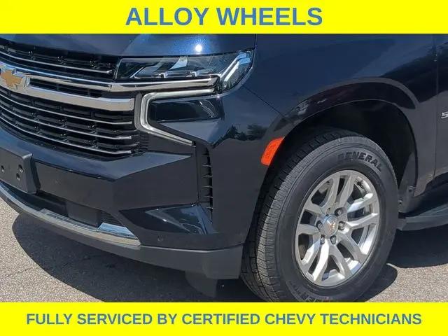 2024 Chevrolet Suburban 4WD LT