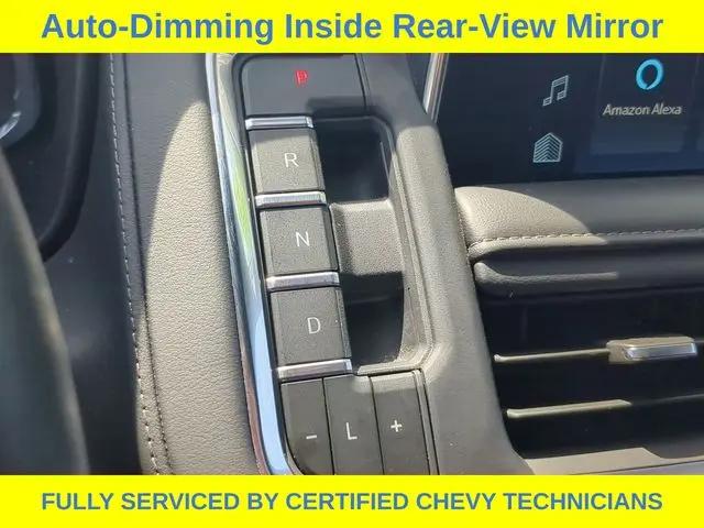 2024 Chevrolet Suburban 4WD LT