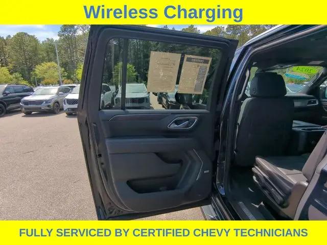 2024 Chevrolet Suburban 4WD LT