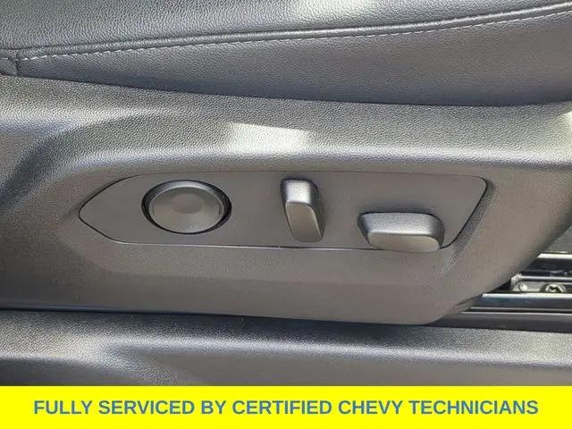 2024 Chevrolet Suburban 4WD LT