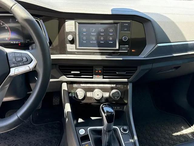 2023 Volkswagen Jetta 1.5T SE