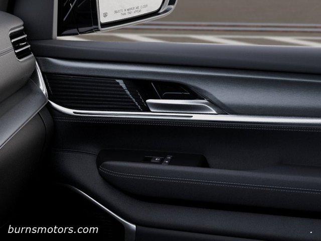 2026 Jeep Grand Wagoneer 4x2
