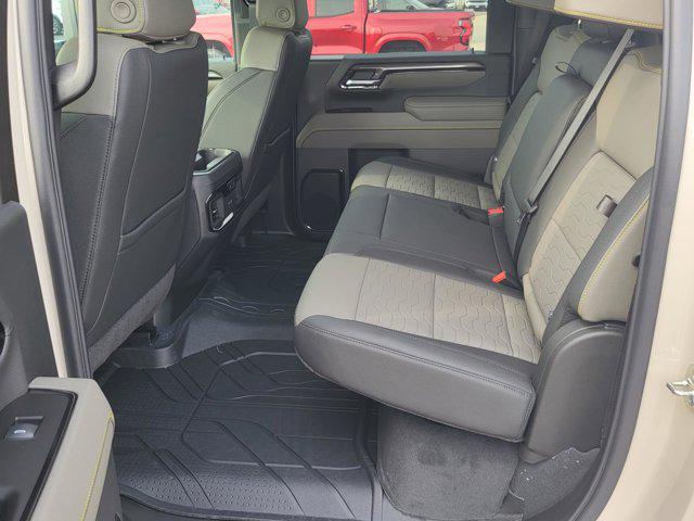 2026 Chevrolet Silverado 2500HD Crew Cab, Standard Bed, XR2, 4WD