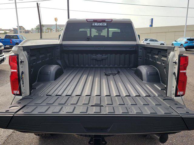 2026 Chevrolet Silverado 2500HD Crew Cab, Standard Bed, XR2, 4WD