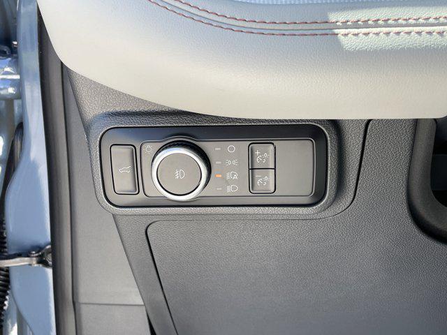 2026 Ford Explorer Active w/200A Pkg RWD