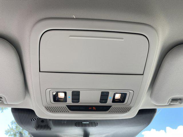 2026 Ford Explorer Active w/200A Pkg RWD