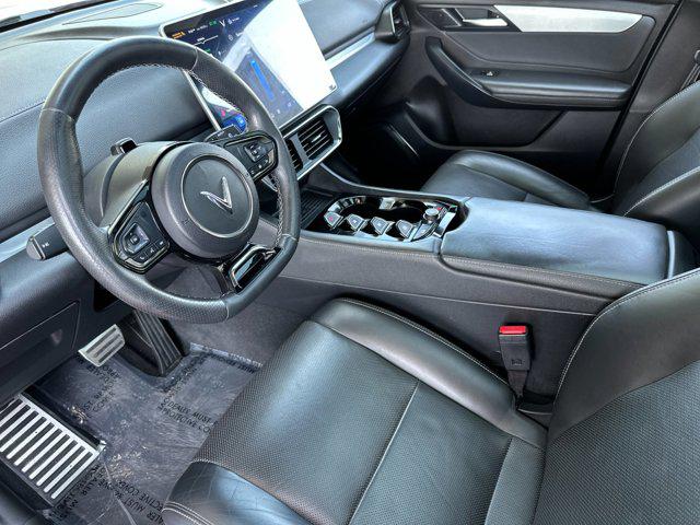 2023 INFINITI VF 8 Plus
