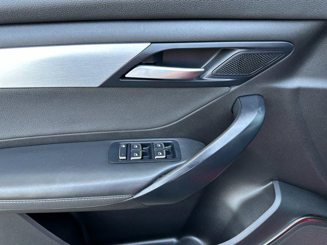 2023 INFINITI VF 8 Plus