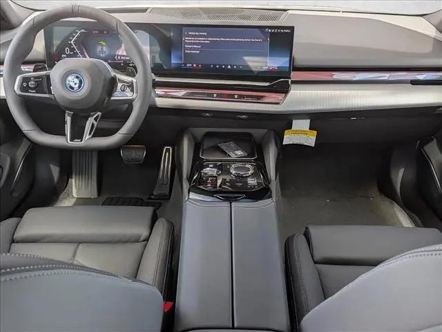 2027 BMW 5 Series 550e xDrive