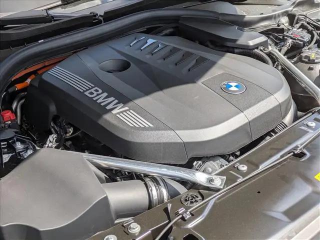 2027 BMW 5 Series 550e xDrive