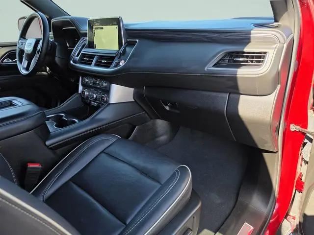 2024 GMC Yukon XL 4WD SLT