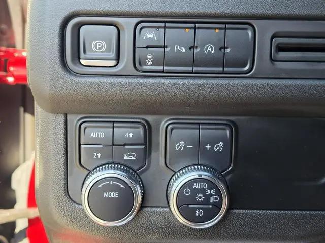 2024 GMC Yukon XL 4WD SLT