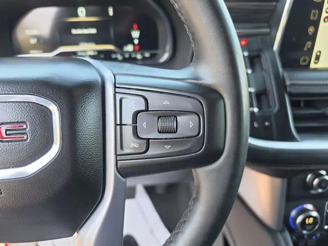 2024 GMC Yukon XL 4WD SLT
