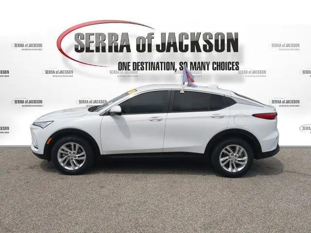 2024 Buick NV Preferred FWD