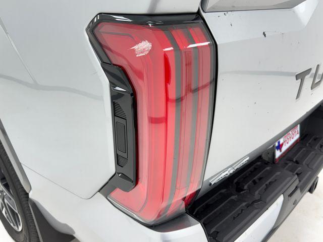 2026 Toyota Tundra Limited CrewMax 5.5' Bed