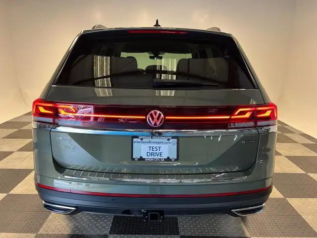 2026 Volkswagen Atlas SE with Technology