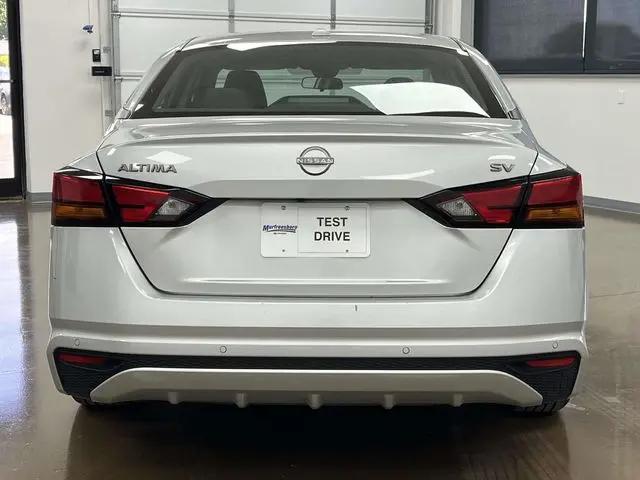 2024 Nissan Altima SV FWD