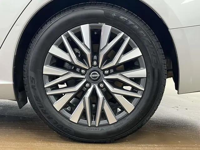2024 Nissan Altima SV FWD