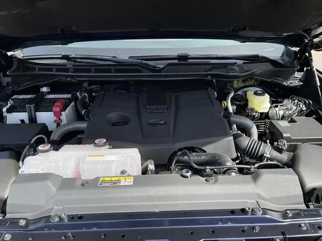 2026 Toyota Tundra Limited CrewMax 5.5' Bed