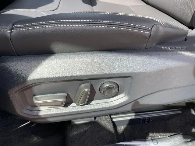 2026 Toyota Tundra Limited CrewMax 5.5' Bed