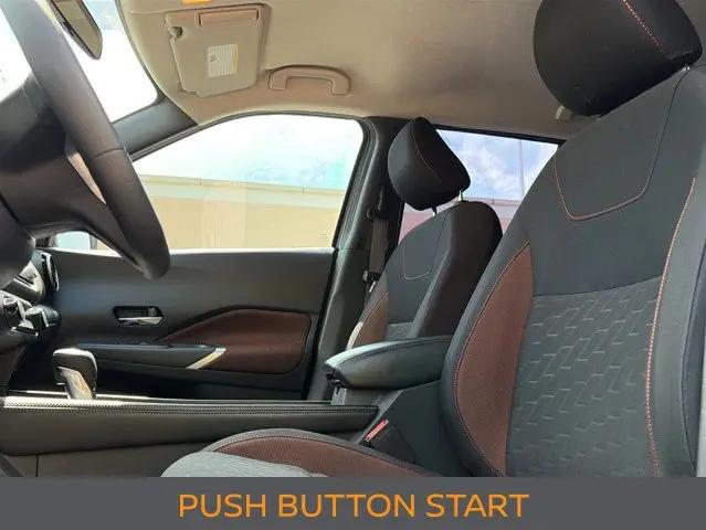 2024 Nissan Kicks SR Xtronic CVT