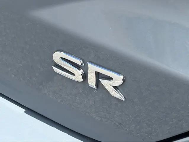 2024 Nissan Kicks SR Xtronic CVT