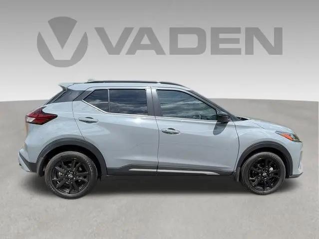 2024 Nissan Kicks SR Xtronic CVT