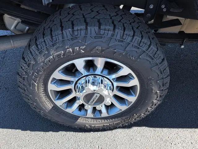 2022 Ford F-350 LARIAT