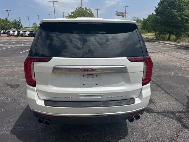 2022 GMC Yukon 4WD Denali