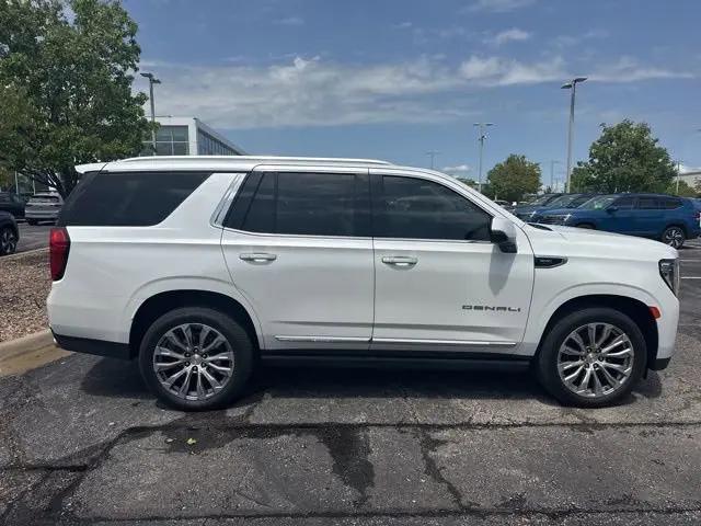 2022 GMC Yukon 4WD Denali