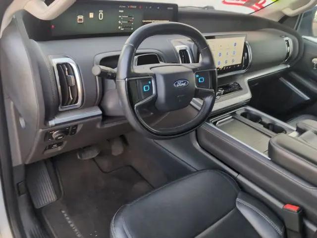 2025 Ford Expedition Platinum MAX