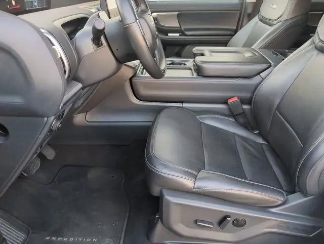 2025 Ford Expedition Platinum MAX