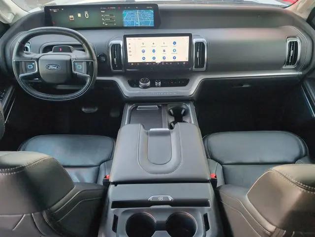 2025 Ford Expedition Platinum MAX
