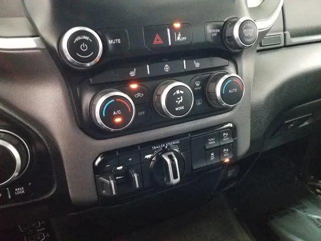 2022 Ram 1500 Big Horn Crew Cab 4x4 5'7" Box