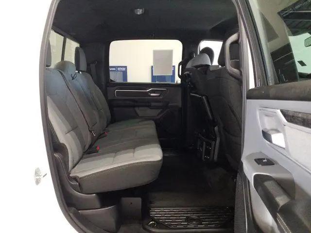 2022 Ram 1500 Big Horn Crew Cab 4x4 5'7" Box
